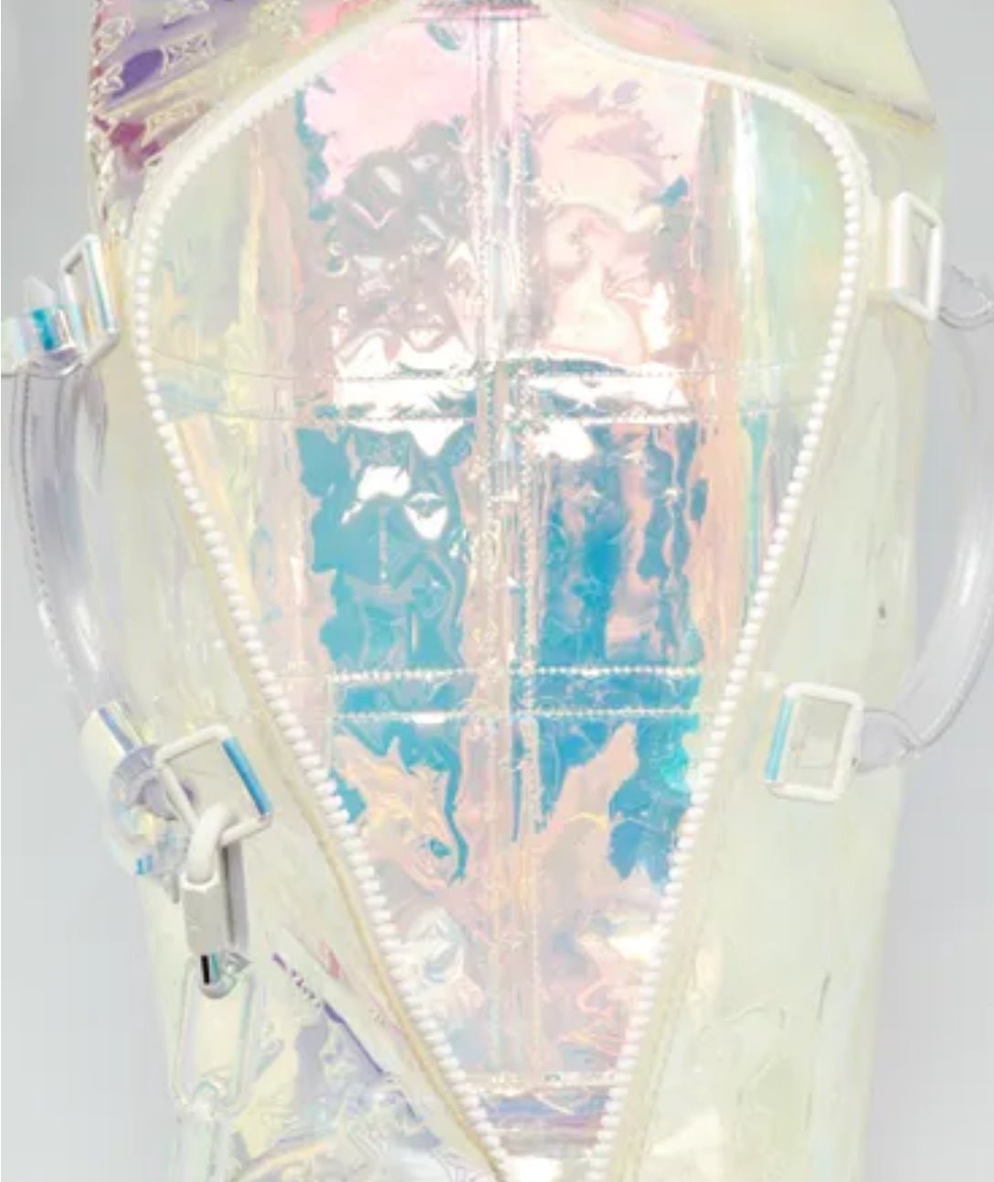 L.V Keepall Bandouliere
Monogram 50 Prism - KEITHWEAR.COM